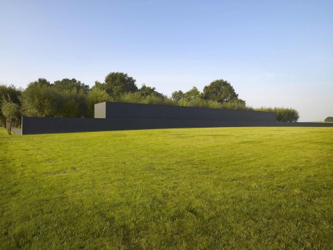 Deutscher Soldatenfriedhof Langemark  Govaert-Vanhoutte Arch