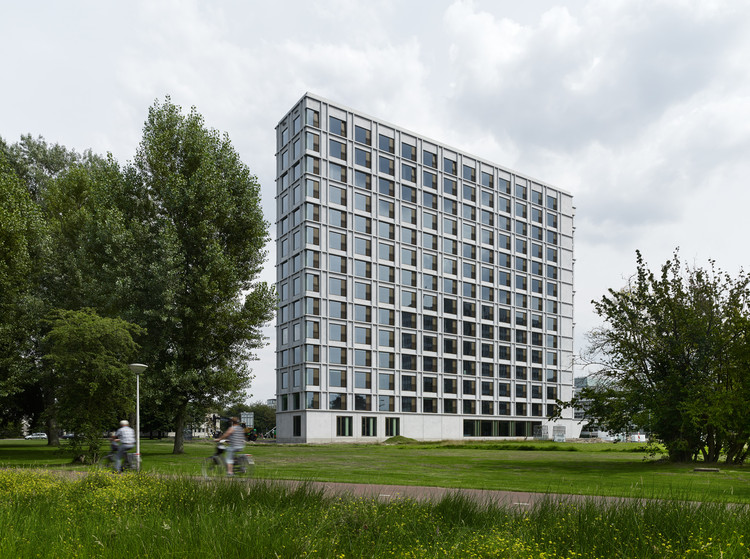 ѧУ԰ѧԢ / Office Winhov + Office haratori + BDG Architecten