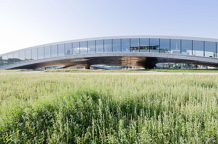 ʿѧϰ(Rolex Learning Center) by SANAA