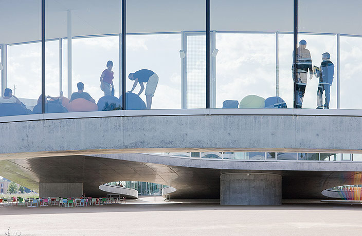 ʿѧϰ(Rolex Learning Center) by SANAA