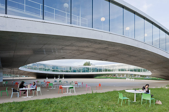 ʿѧϰ(Rolex Learning Center) by SANAA