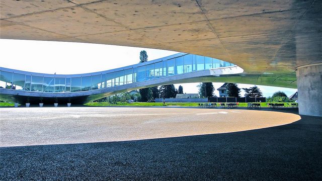 ʿѧϰ(Rolex Learning Center) by SANAA